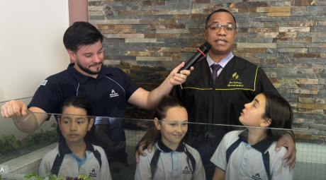 Instituto Adventista del Uruguay guia a estudiantes en el estudio de la Biblia y al bautismo